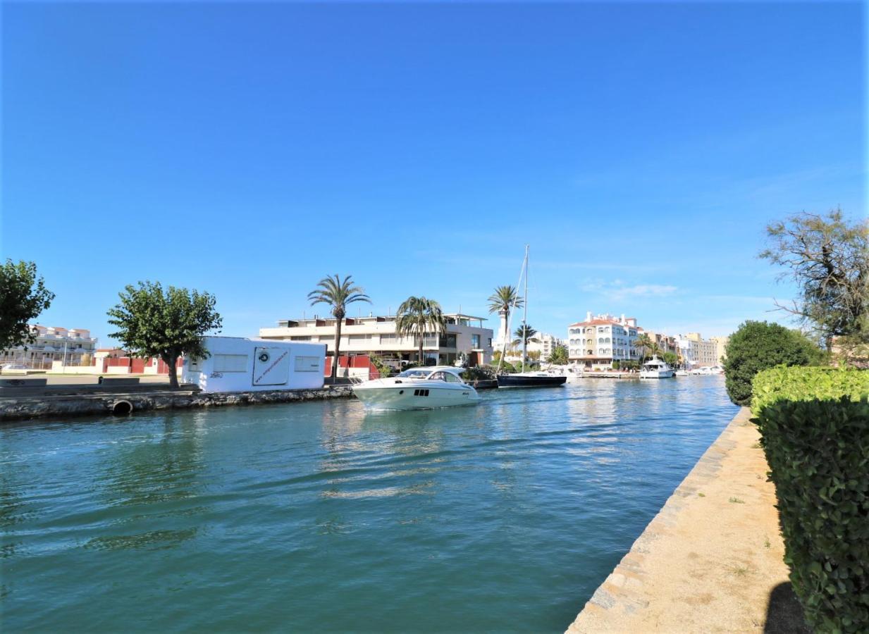 Delta Muga, Piso Muy Cerca De La Playa Apartamento Empuriabrava Exterior foto